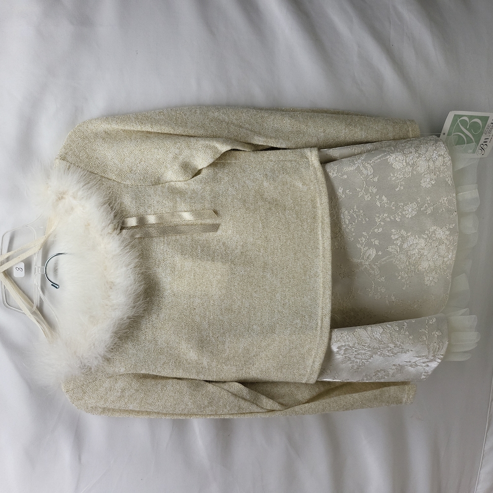 New Bonniejean cream with fur 2 pieces girl set size 8